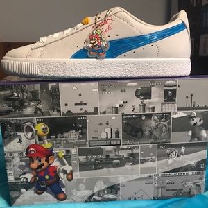 Puma Clyde super Mario sunshine. Size 9.5. New